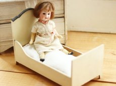 画像2: Antique Doll Bed (2)